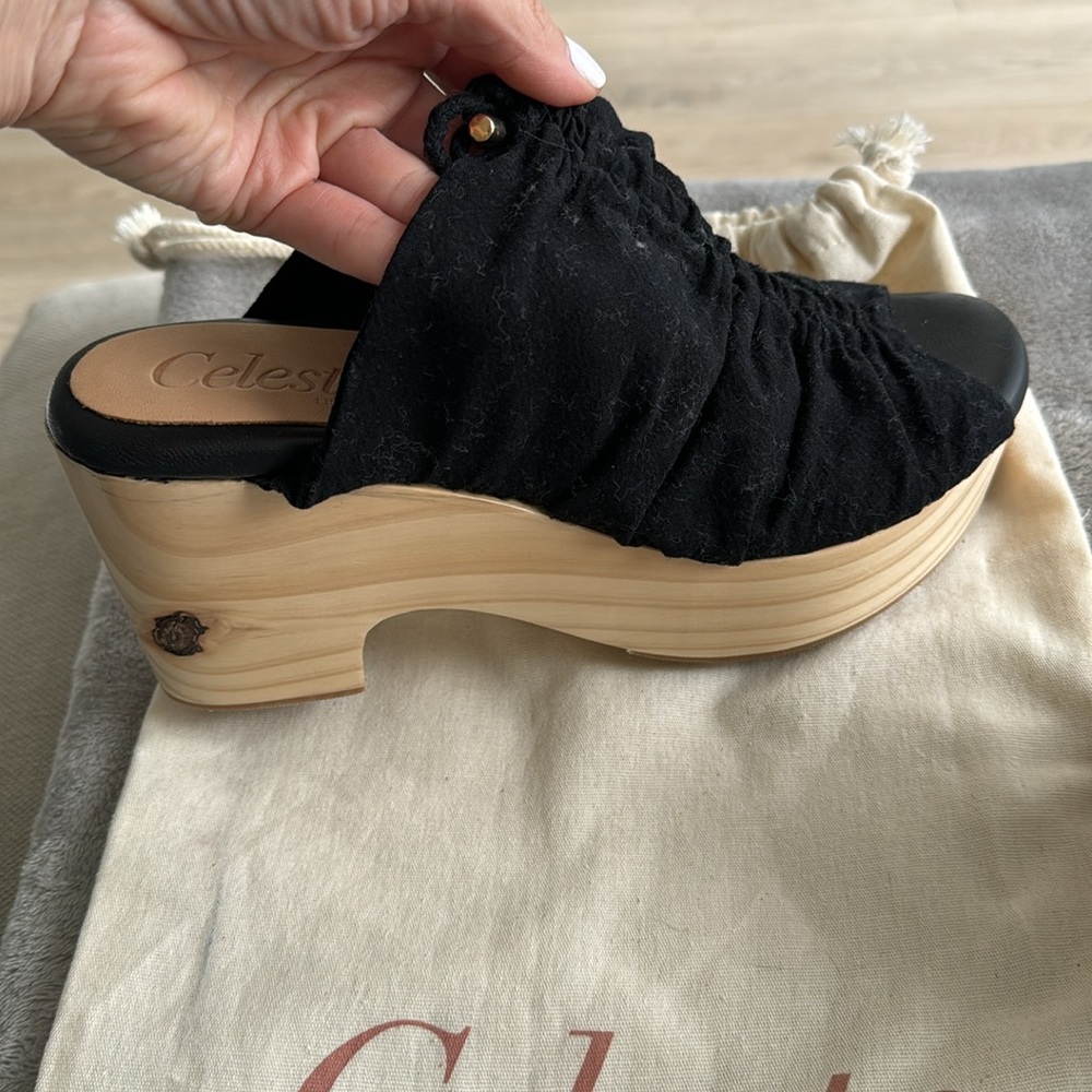 New natural wood and black clogs mules sandals 39 size 9